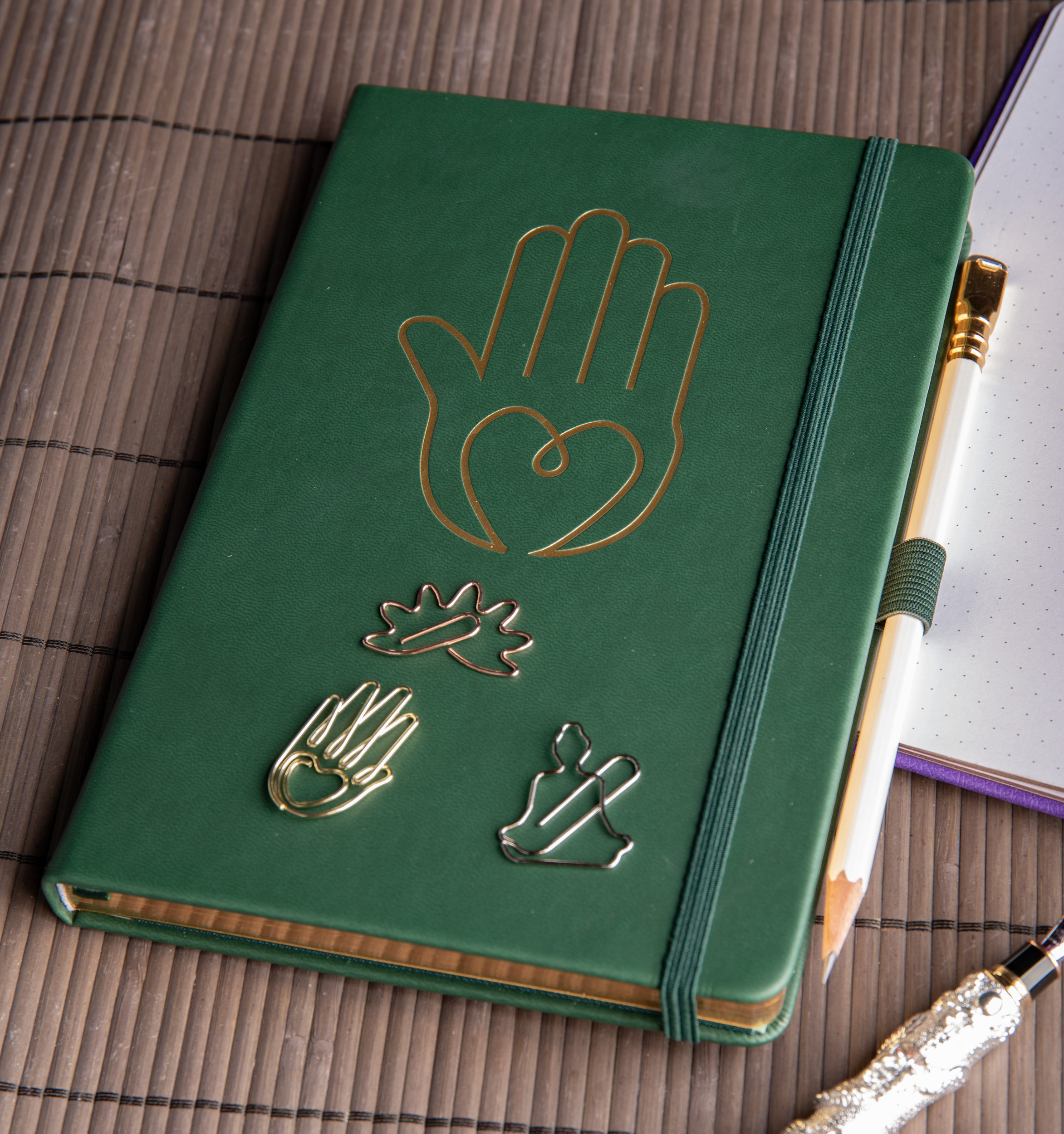 Yoga Tagebuch Journal Grün Hand, A5