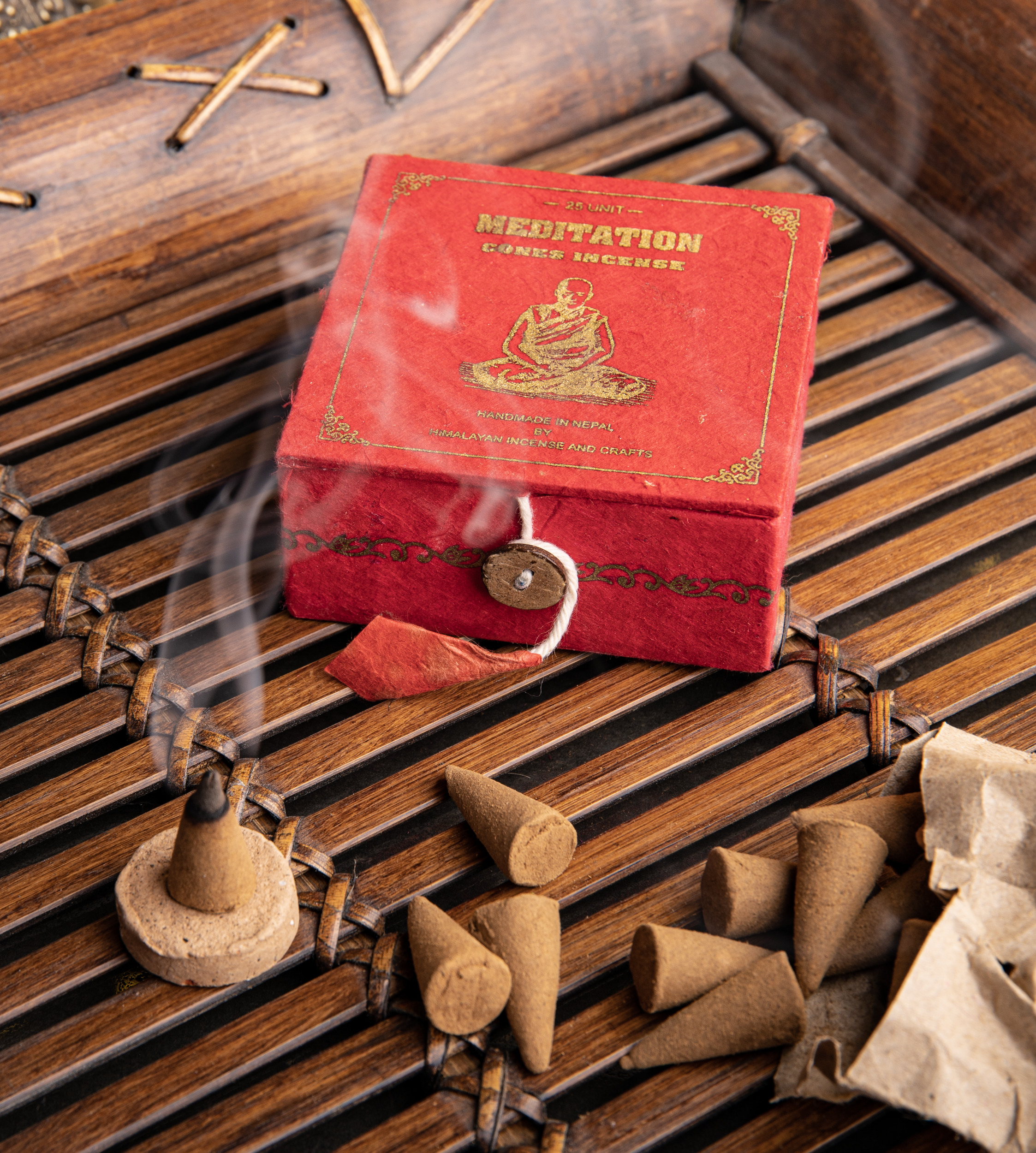 Räucherkegel Meditation in roter Box